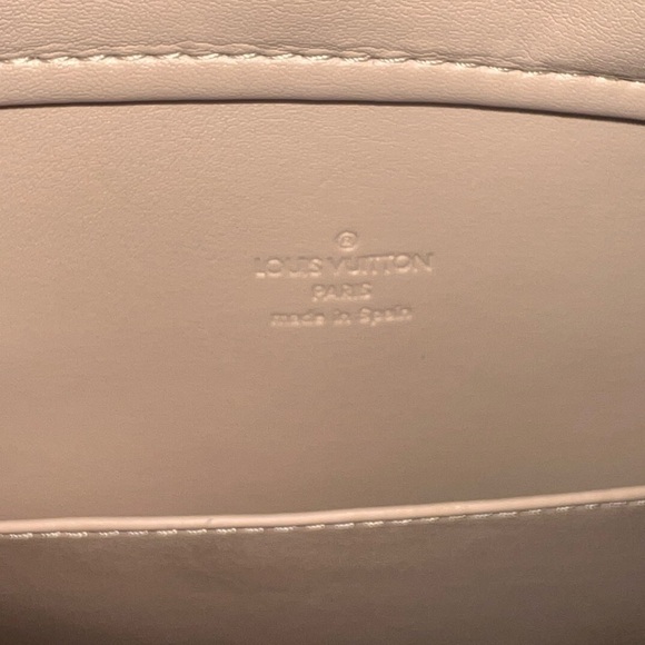 {EUC Louis Vuitton Monogram Vernis Large Columbus Tote Bag in Yellow LM0061} - Picture 13 of 15